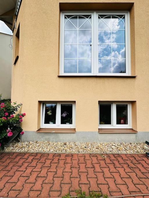 Family-Friendly Prague 5 Stay 외부 사진