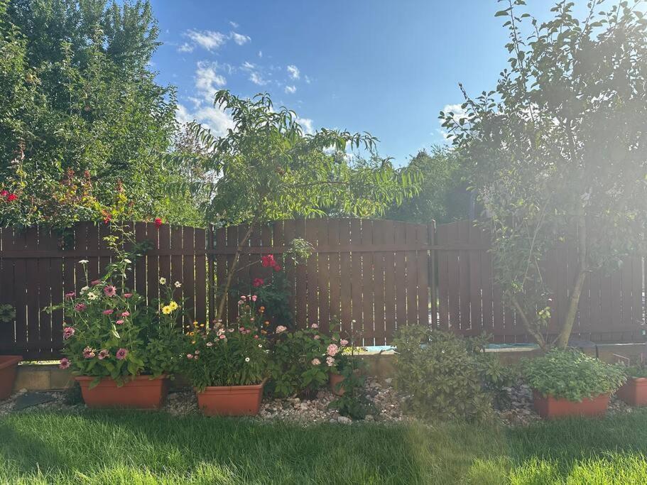 Family-Friendly Prague 5 Stay 외부 사진